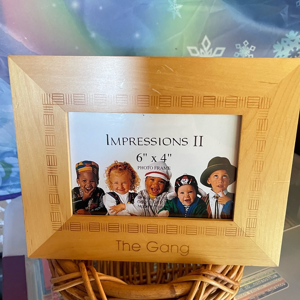 NWOT! Impressions II “ The Gang” wood picture frame